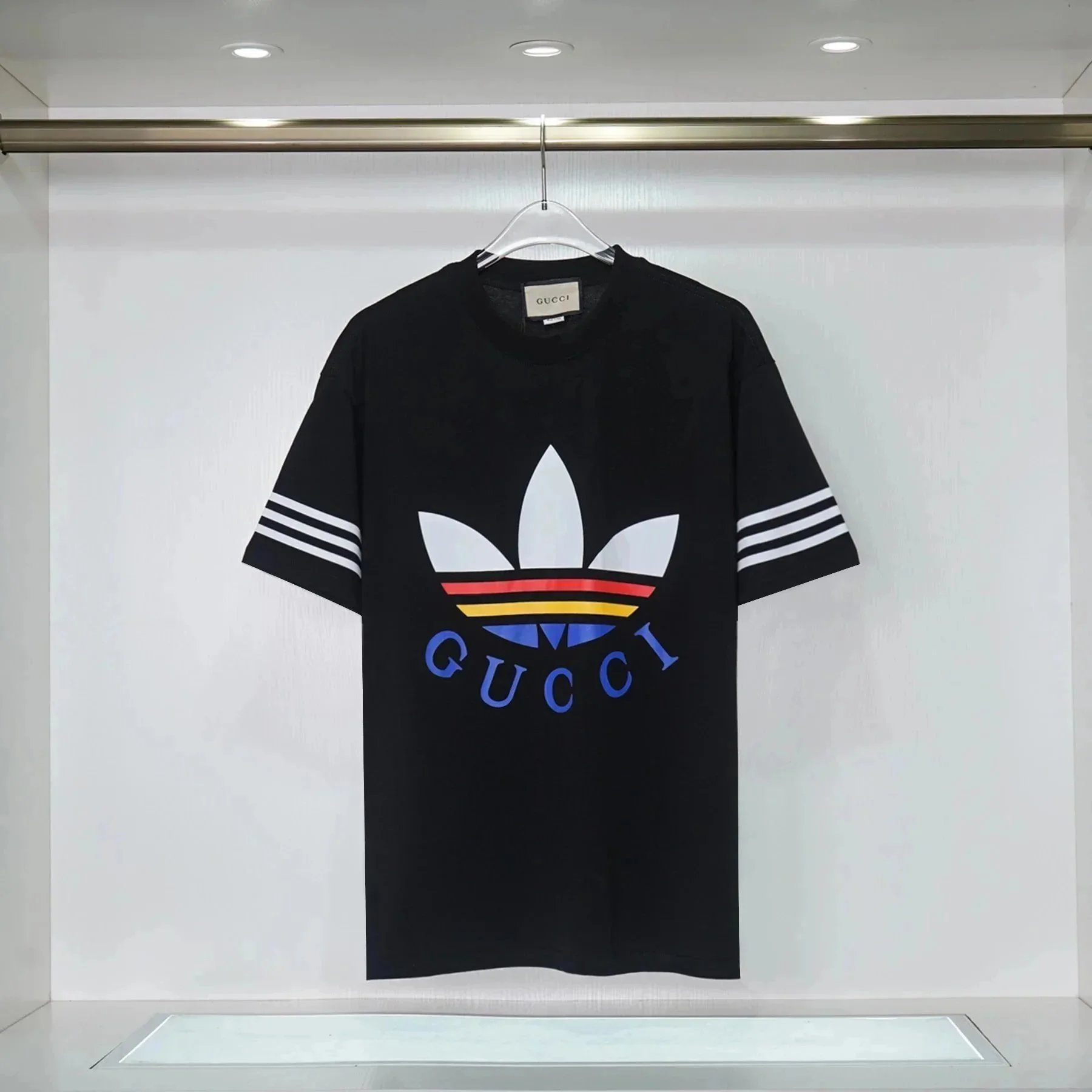 Gucci T-Shirts Logo Print Striped Sleeve — Black