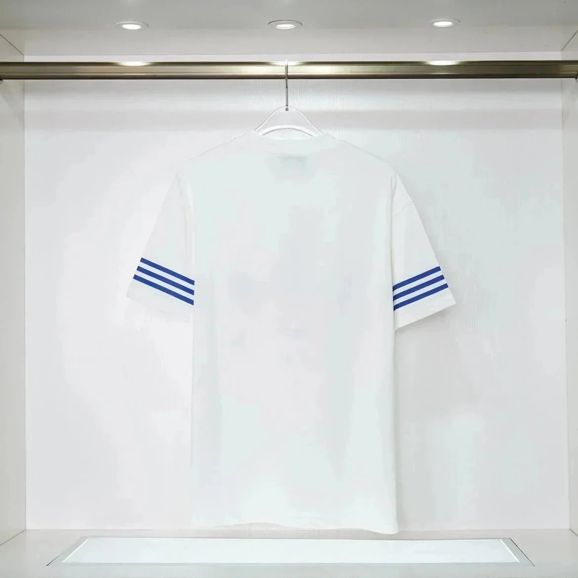 Gucci T-Shirts Logo Print Striped Sleeve image 7