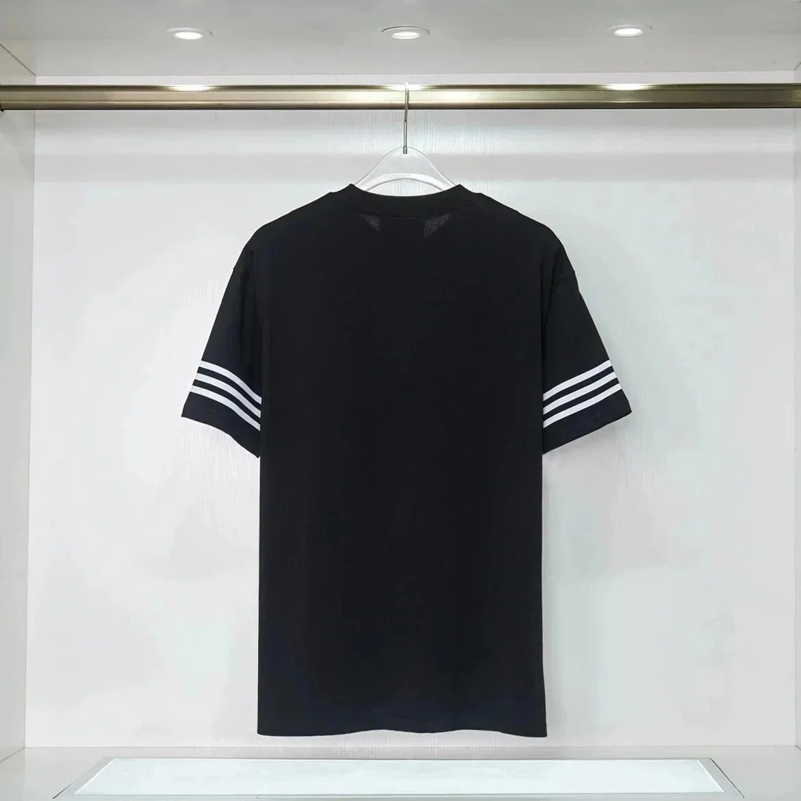 Gucci T-Shirts Logo Print Striped Sleeve image 5