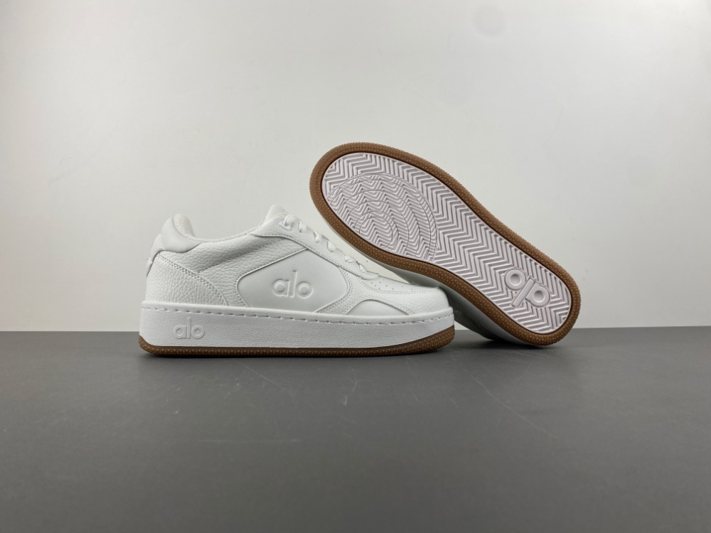 Alo Yoga Court Sneakers | 7519798349 product reference