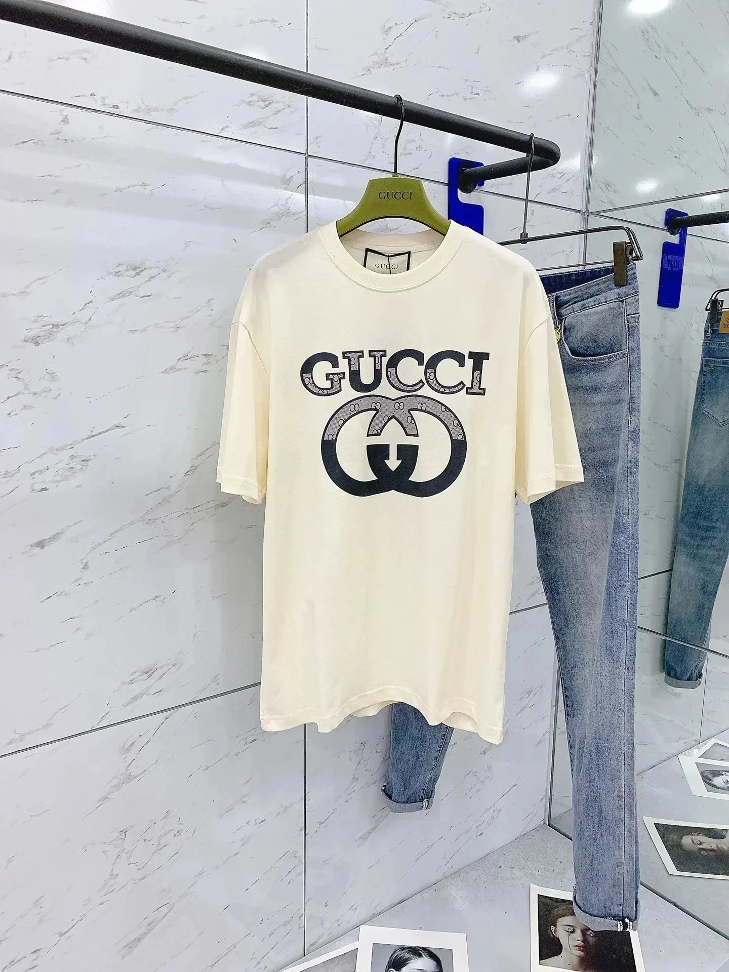 Gucci T-Shirts Logo Graphic image 6