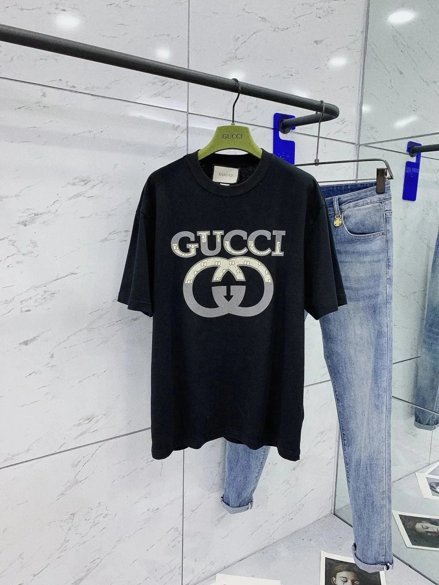 Gucci T-Shirts Logo Graphic image 7