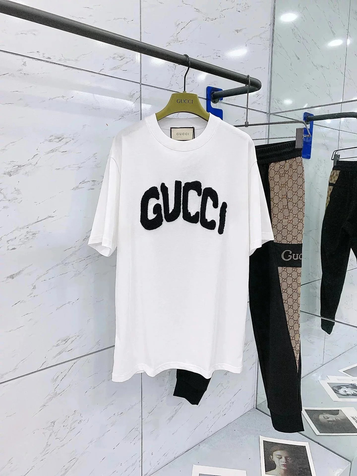 Gucci T-Shirts Logo Graphic image 9