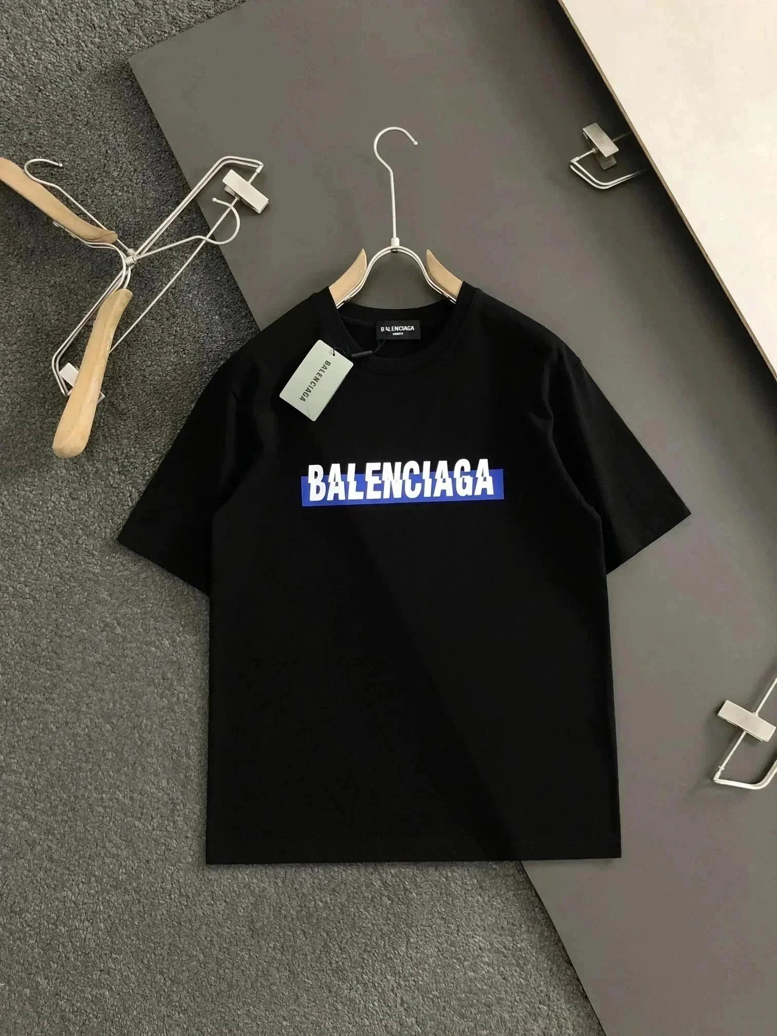 Balenciaga T-Shirts Short-Sleeve Logo Print — 35