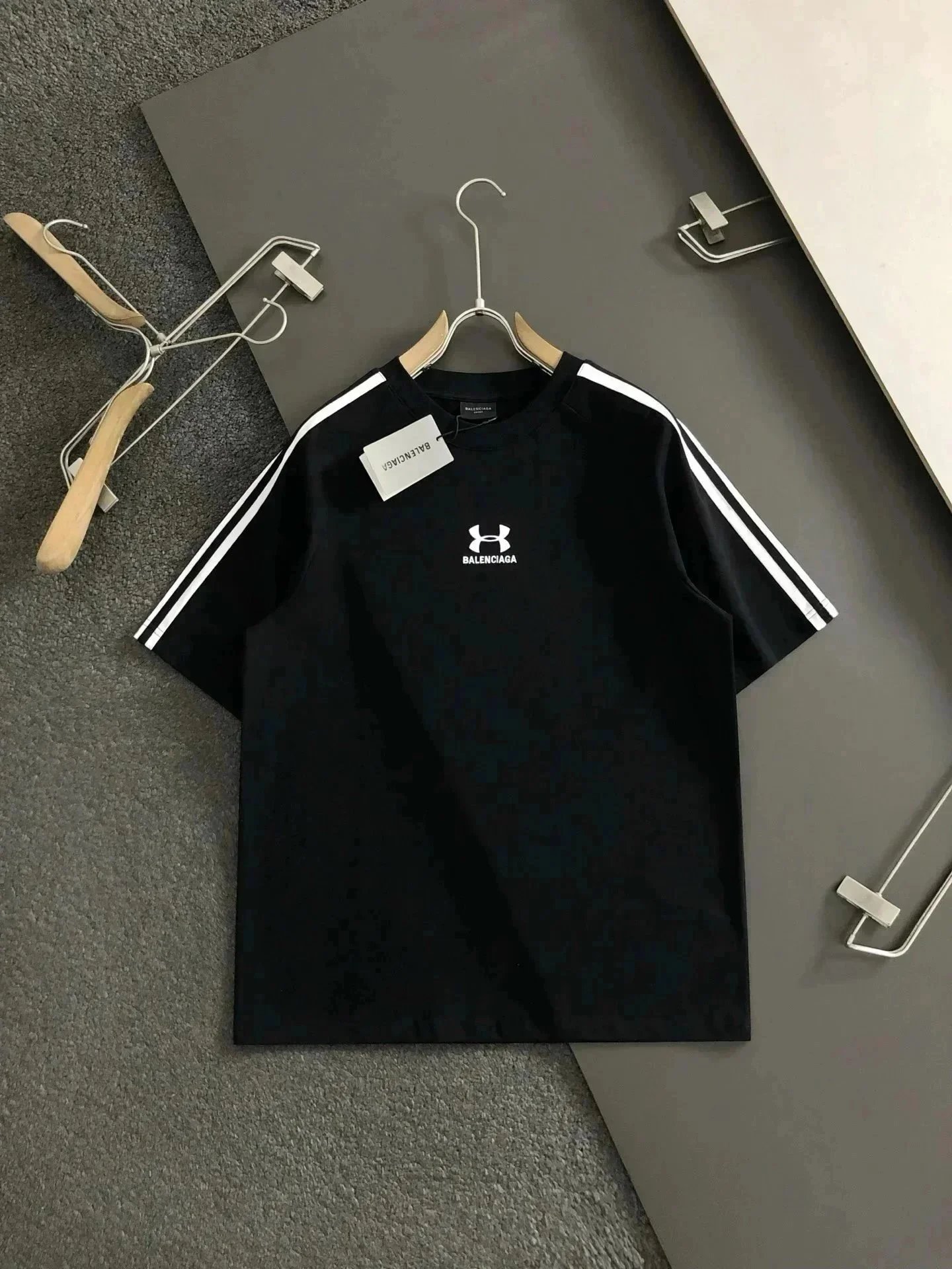 Balenciaga T-Shirts Short-Sleeve Logo Print image 4