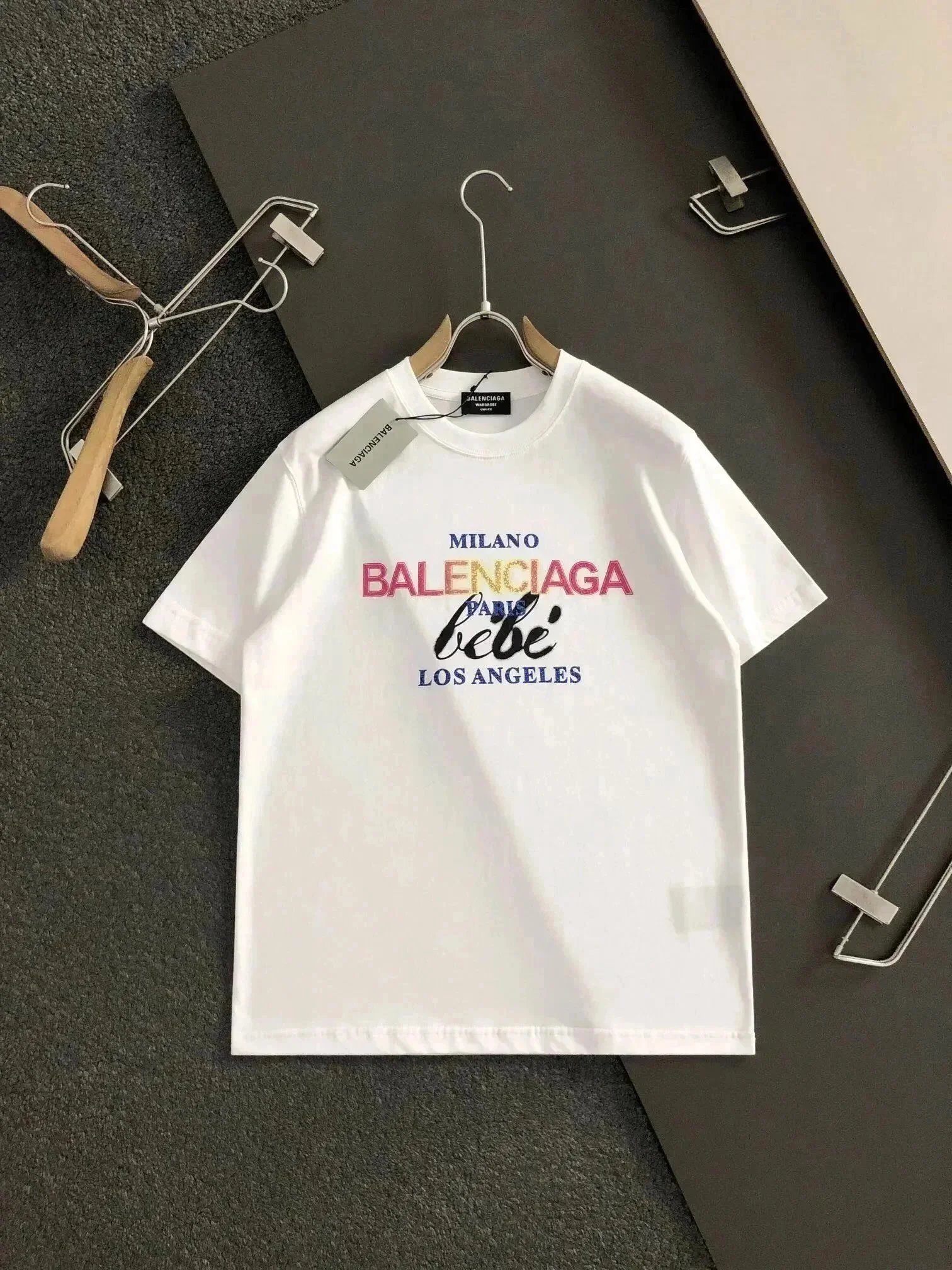 Balenciaga T-Shirts Short-Sleeve Logo Print — 32