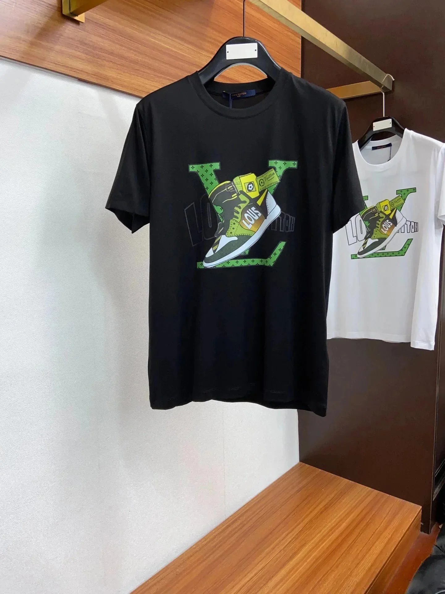 Versace T-Shirts Short-Sleeve Graphic T-Shirt image 12