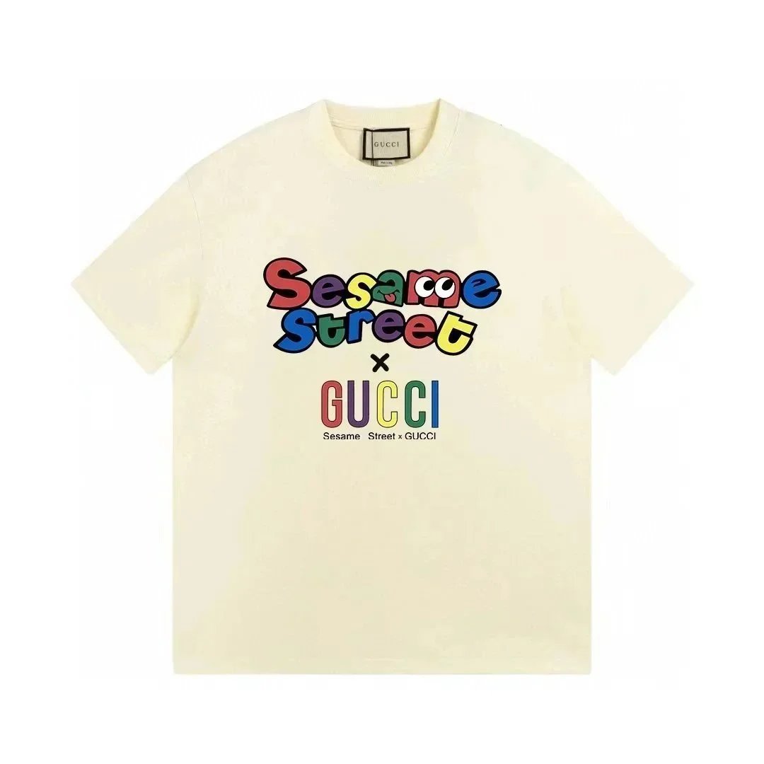 Gucci T-Shirts Logo Graphic — 39