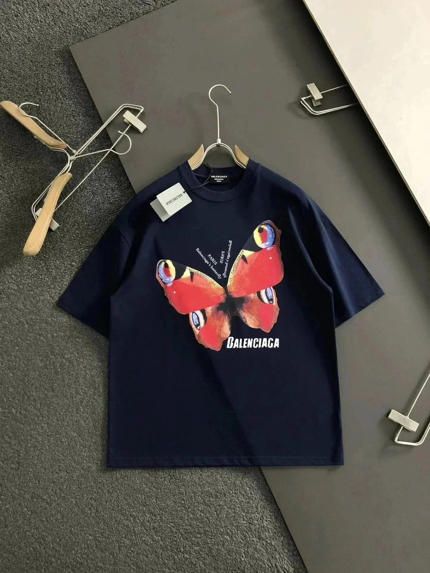 Balenciaga T-Shirts Short-Sleeve Logo Print image 3