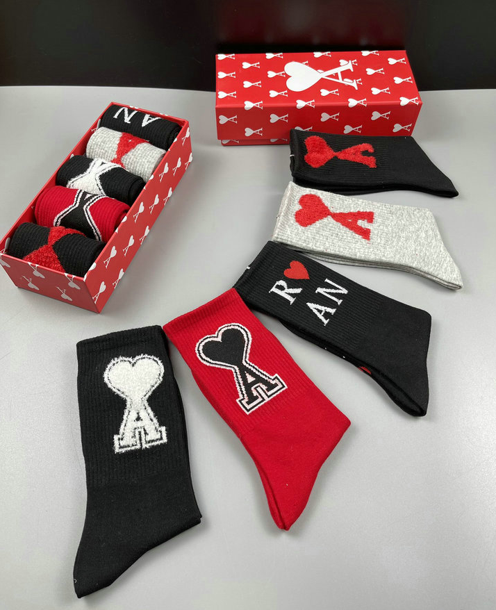 Louis Vuitton Socks Assorted logo-pattern crew image 2