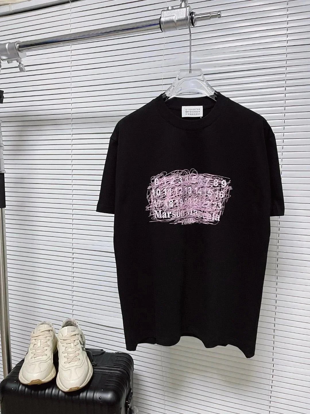 MM6 Maison Margiela T-Shirts Numbered logo print short-sleeve T-shirt image 13