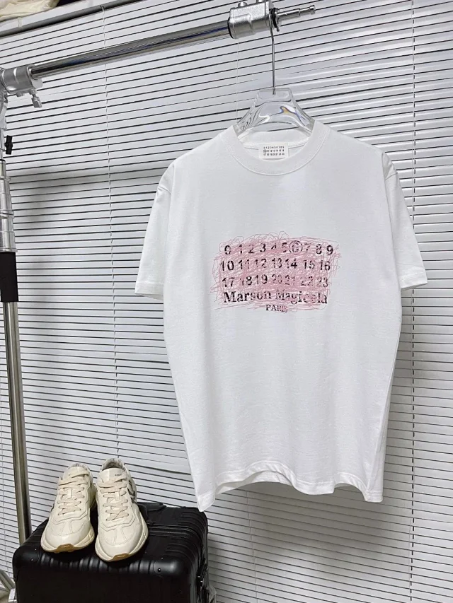 MM6 Maison Margiela T-Shirts Numbered logo print short-sleeve T-shirt product detail image 12