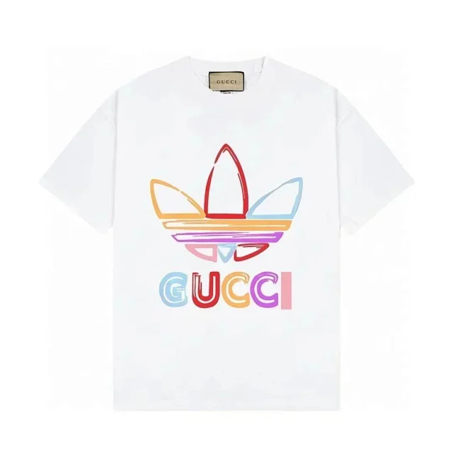 Gucci T-Shirts Logo Graphic product detail image 6