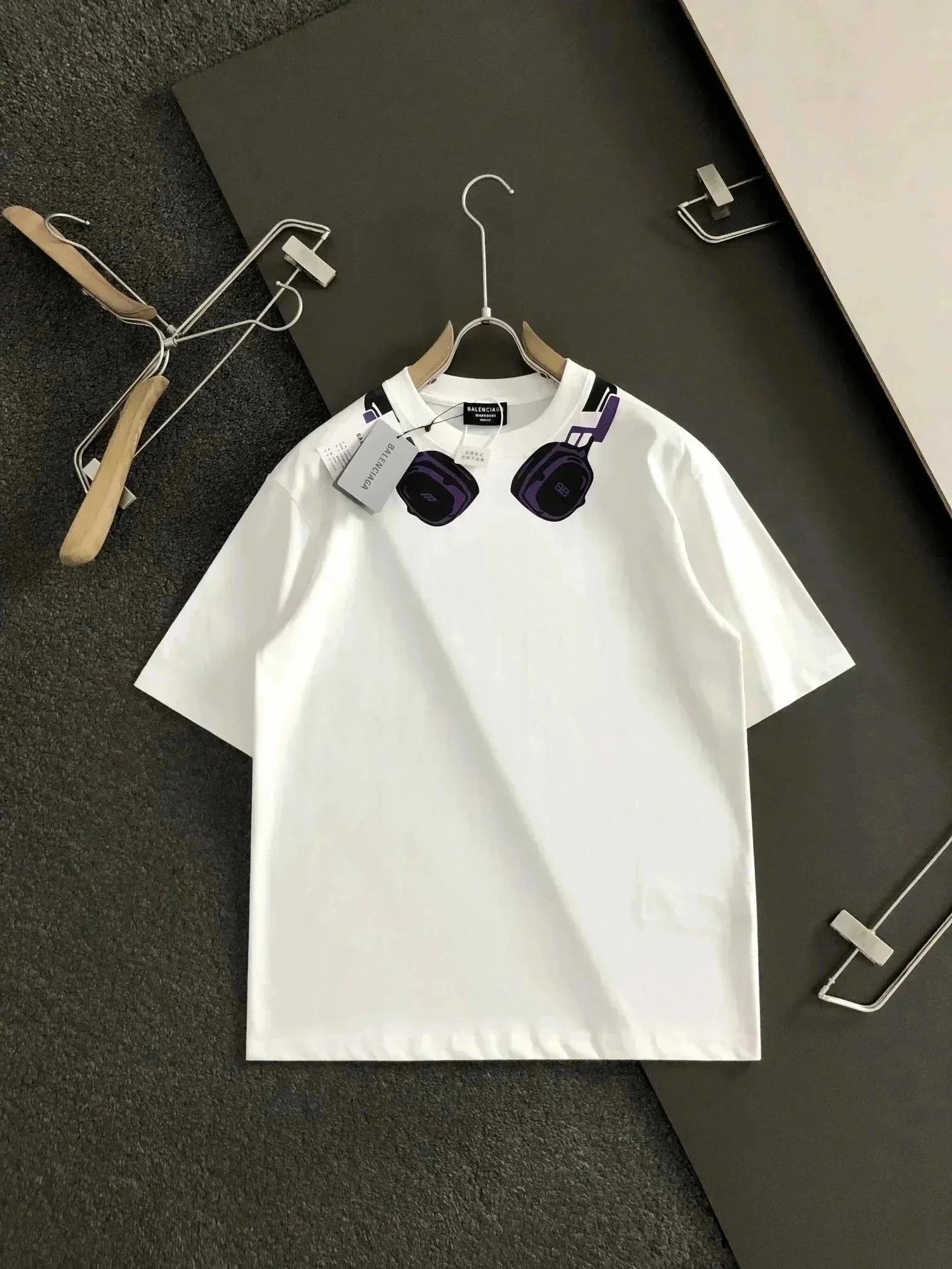 Balenciaga T-Shirts Short-Sleeve Logo Print — 23