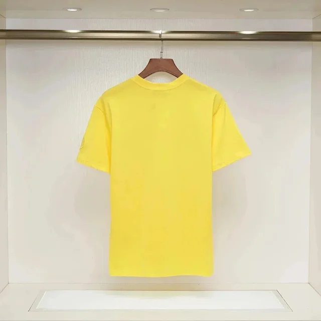 Moncler T-Shirts Graffiti Logo Print product detail image 3