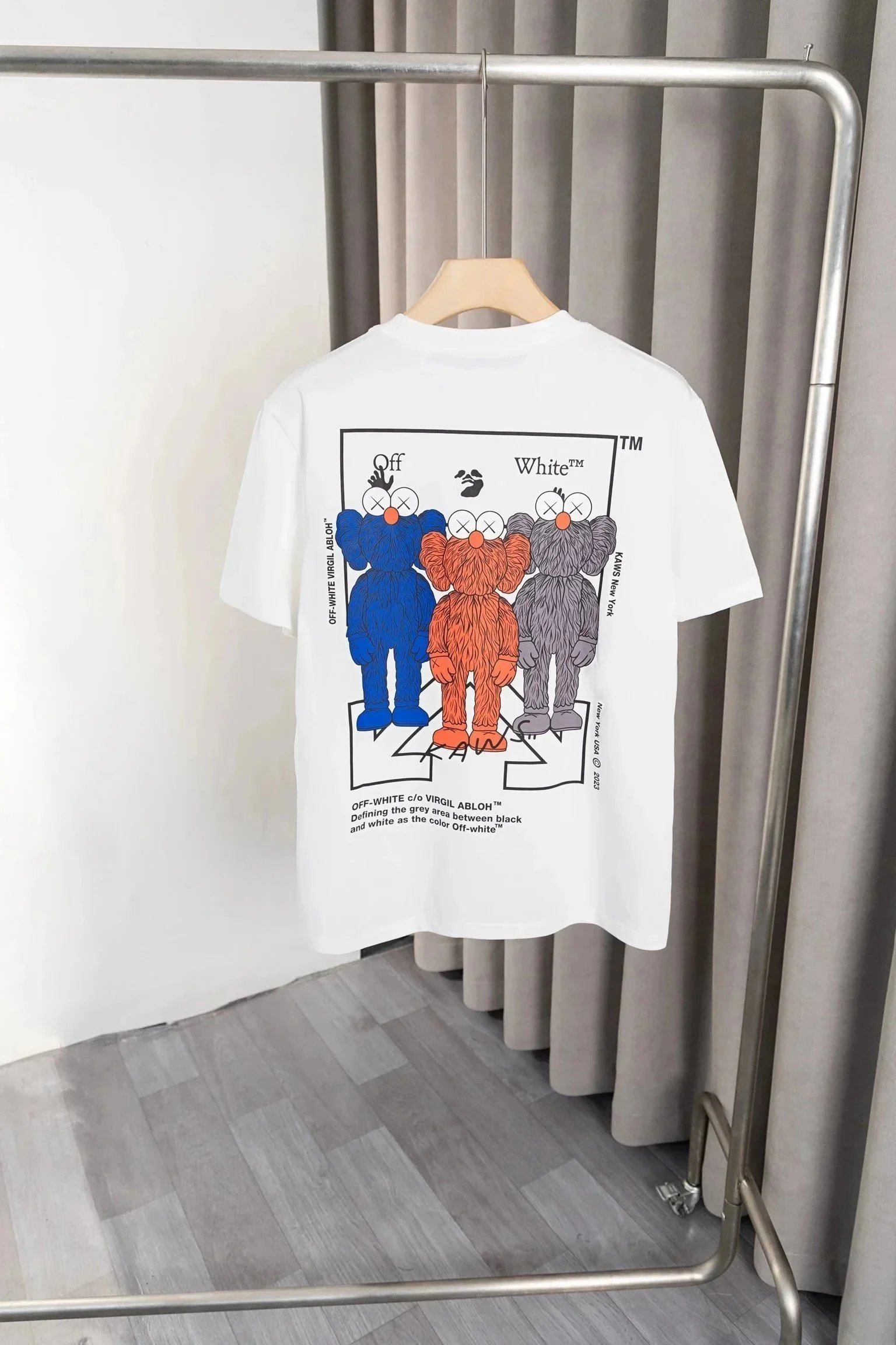 Versace T-Shirts Graphic Logo Print T-Shirt — 38