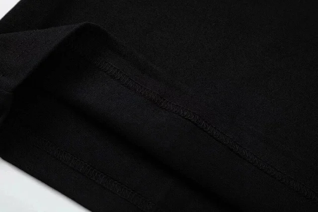 Fendi T-Shirts Short-Sleeve Graphic Logo T-Shirt product detail image 5
