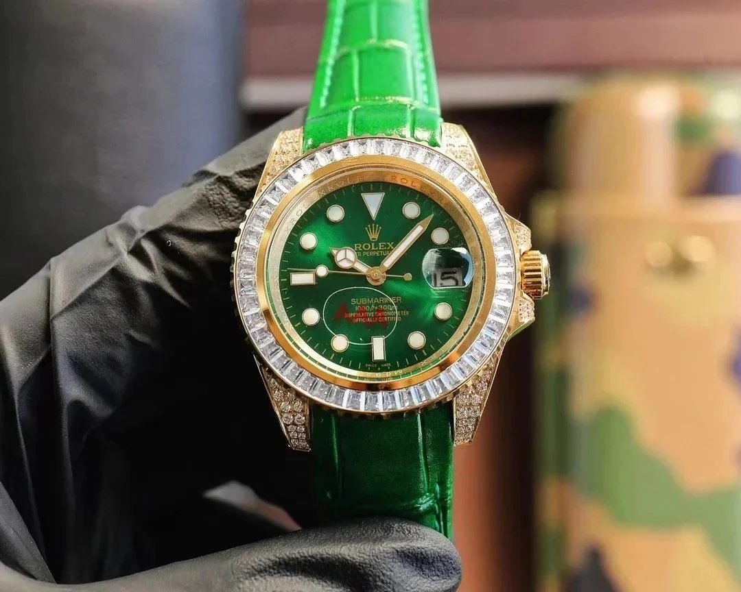 Rolex Multiple watch models — 34
