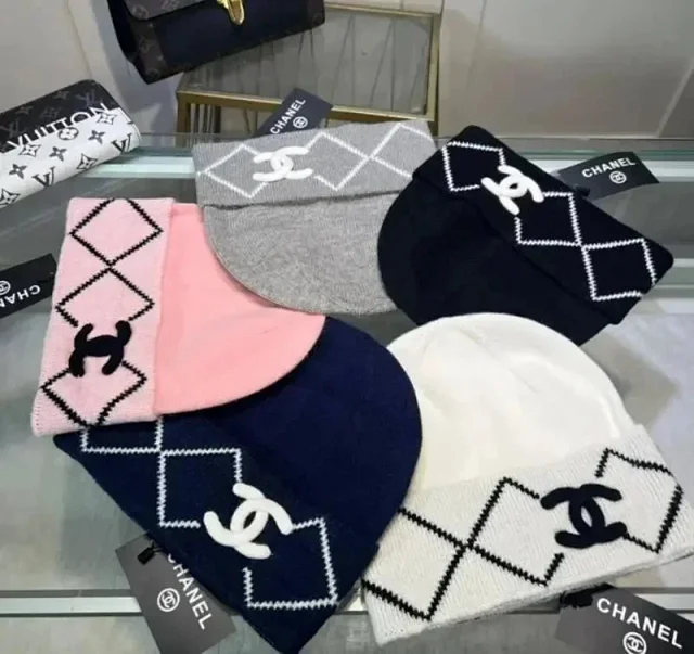 Chanel Hats Cable-Knit Logo Beanie product detail image 2