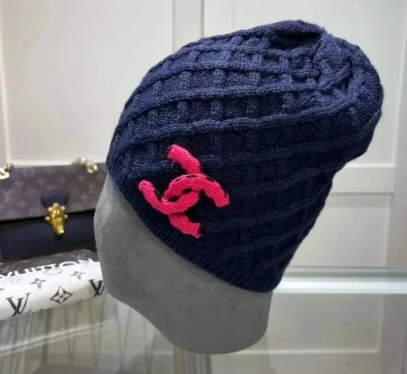 Chanel Hats Cable-Knit Logo Beanie image 10