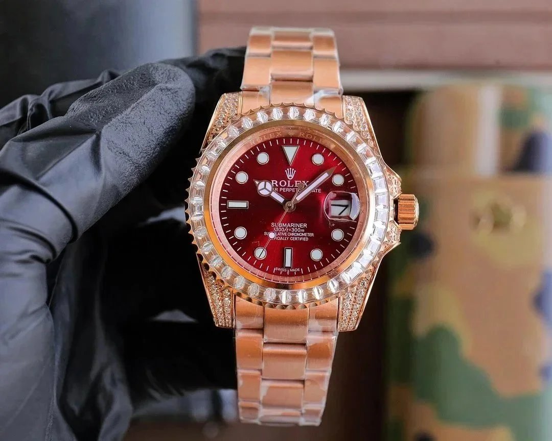 Rolex Multiple watch models — 36