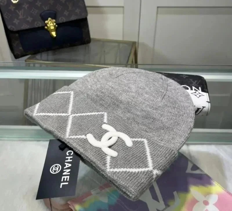 Chanel Hats Cable-Knit Logo Beanie image 6