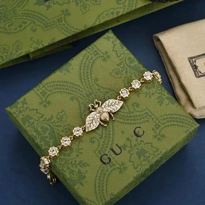 Gucci Bee Crystal Bracelet