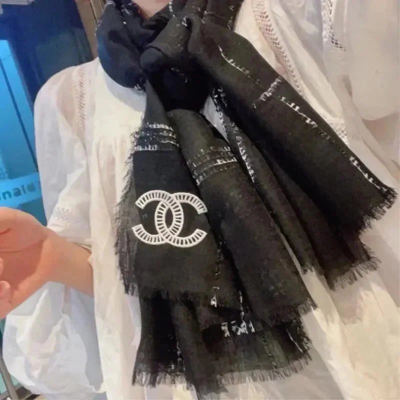 Chanel Scarves Fringed plaid CC-logo scarf image 4