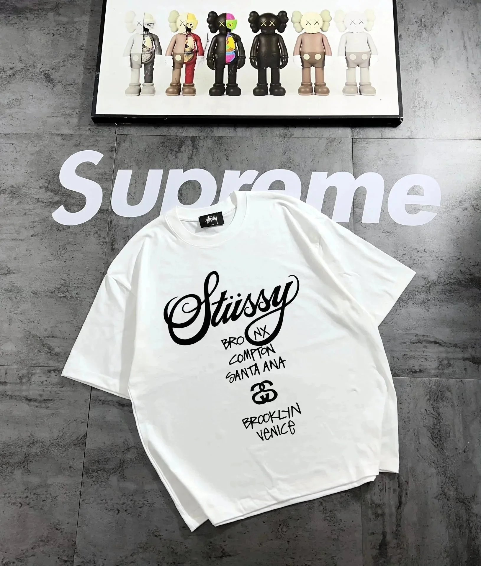 Stüssy T-Shirts Short-Sleeve Graphic Print image 3