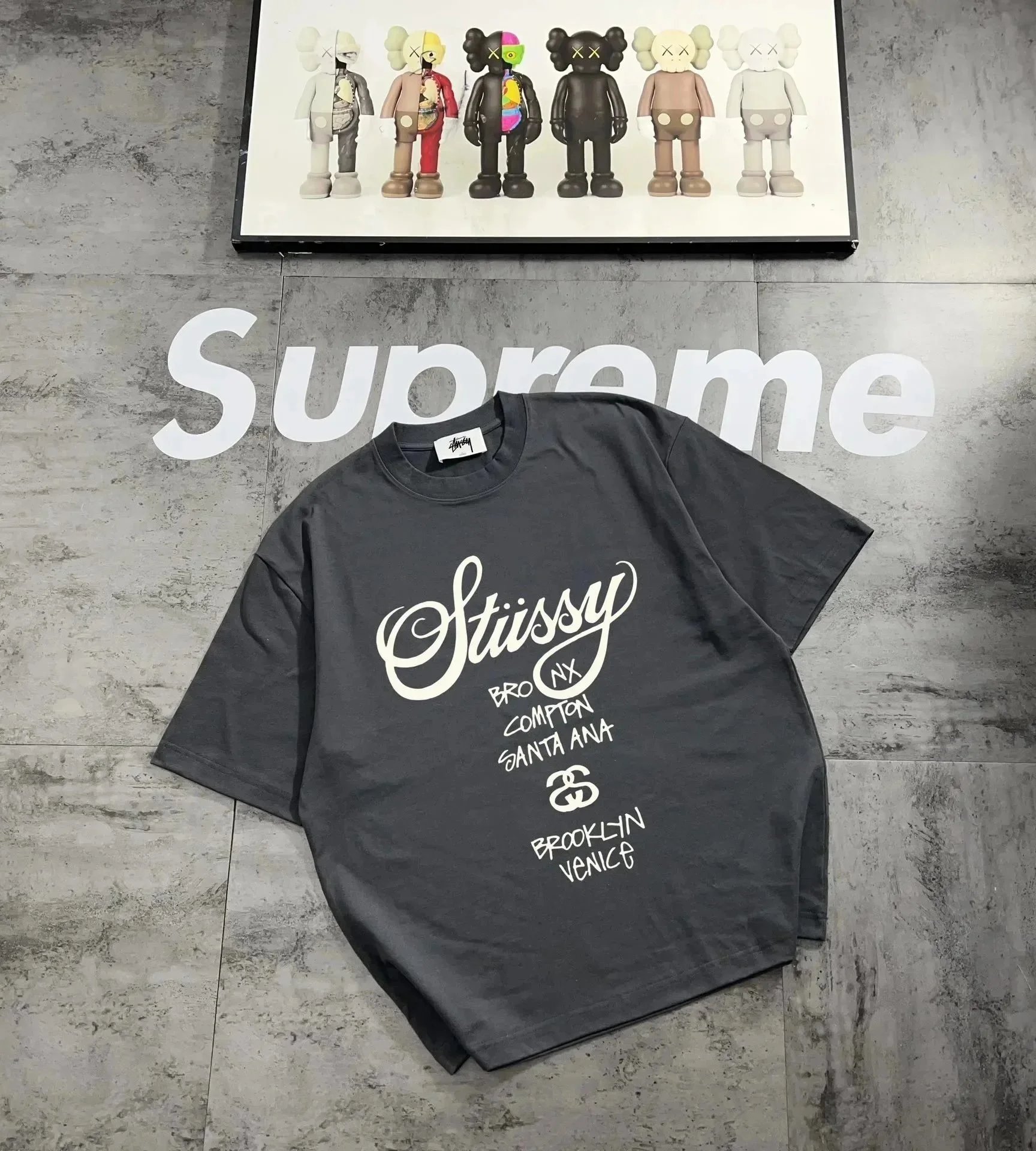 Stüssy T-Shirts Short-Sleeve Graphic Print image 5