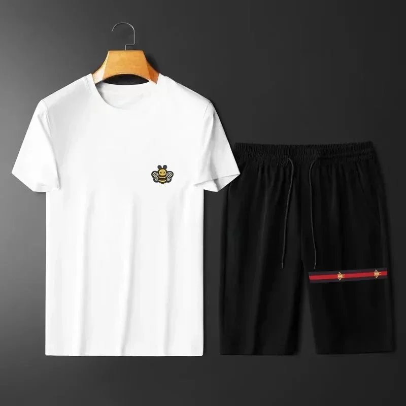 Gucci Matching Sets T-Shirt and Shorts Set image 9