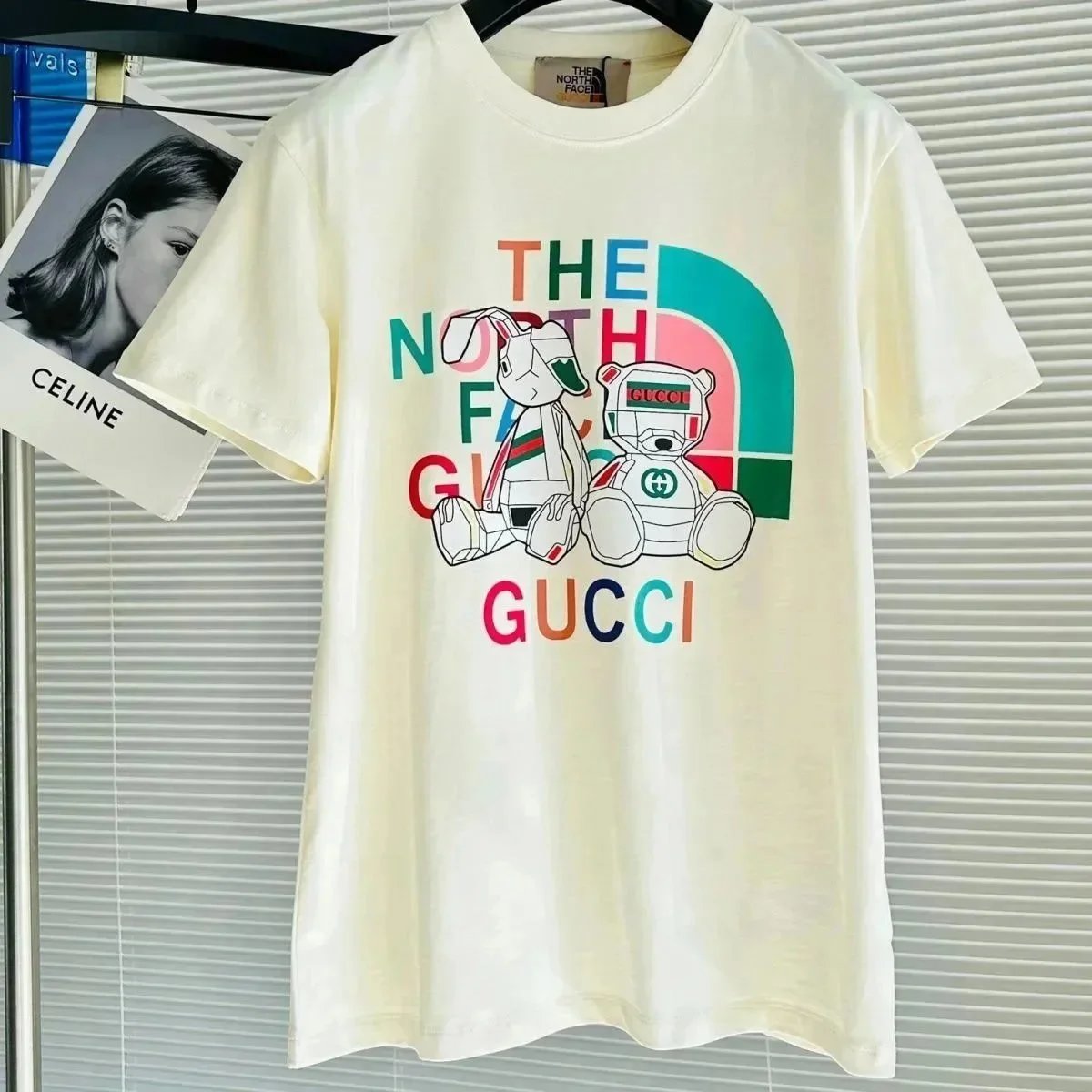 Gucci T-Shirts Graphic Print Short-Sleeve T-Shirt — 17