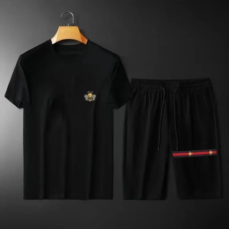 Gucci Matching Sets T-Shirt and Shorts Set image 8