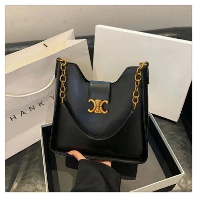 Hank Y C-Logo Chain Shoulder Bag [3 styles]