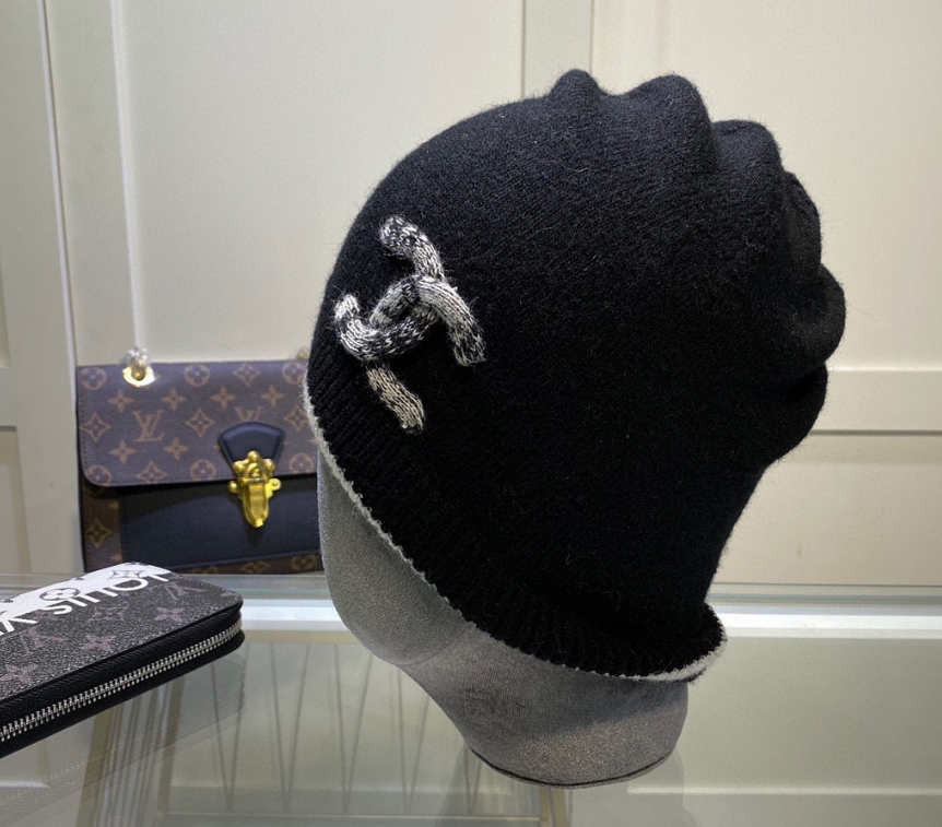 Chanel Hats Cable-Knit Logo Beanie image 15