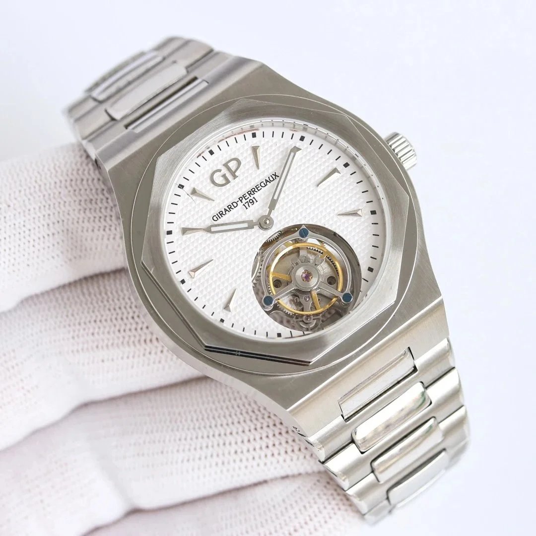 Girard-Perregaux Watches Laureato Tourbillon — 01