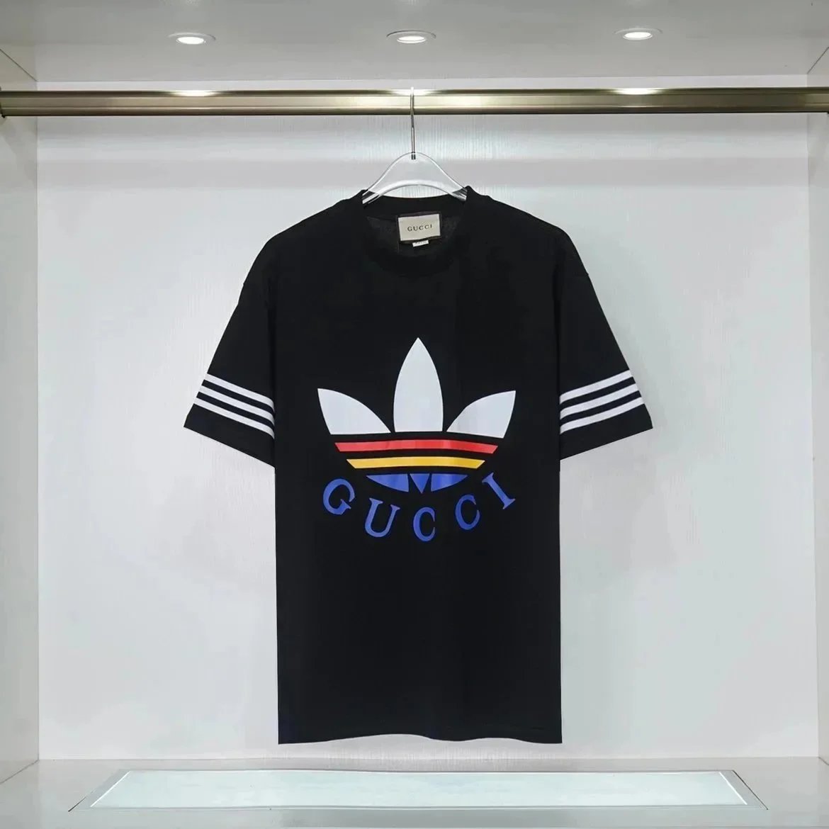 Gucci T-Shirts Logo Print Striped Sleeve image 4