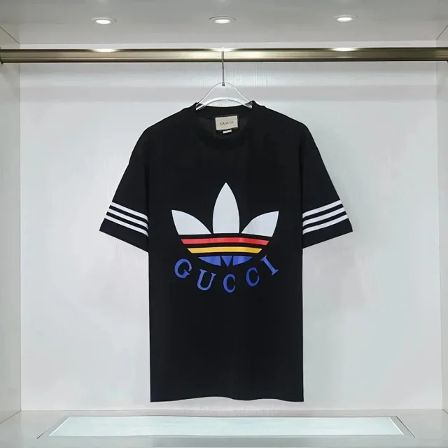 Gucci T-Shirts Logo Print Striped Sleeve product detail image 4