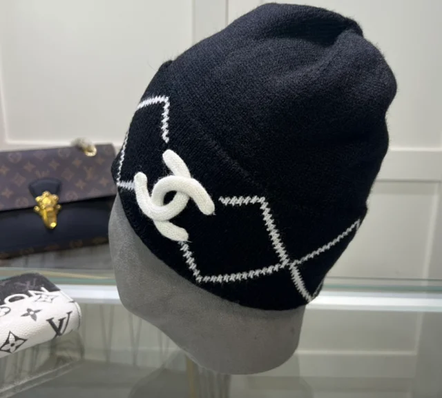 Chanel Hats Cable-Knit Logo Beanie product detail image 11