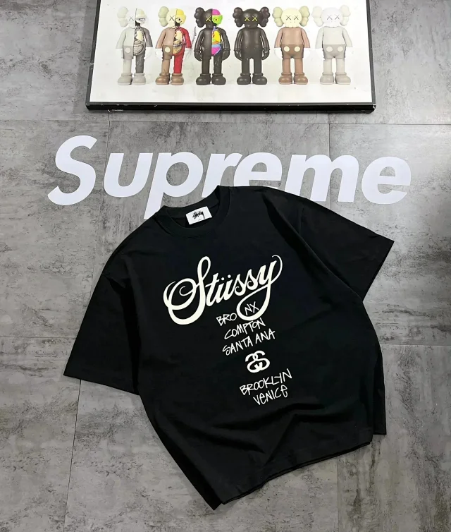 Stüssy T-Shirts Short-Sleeve Graphic Print product detail image 3
