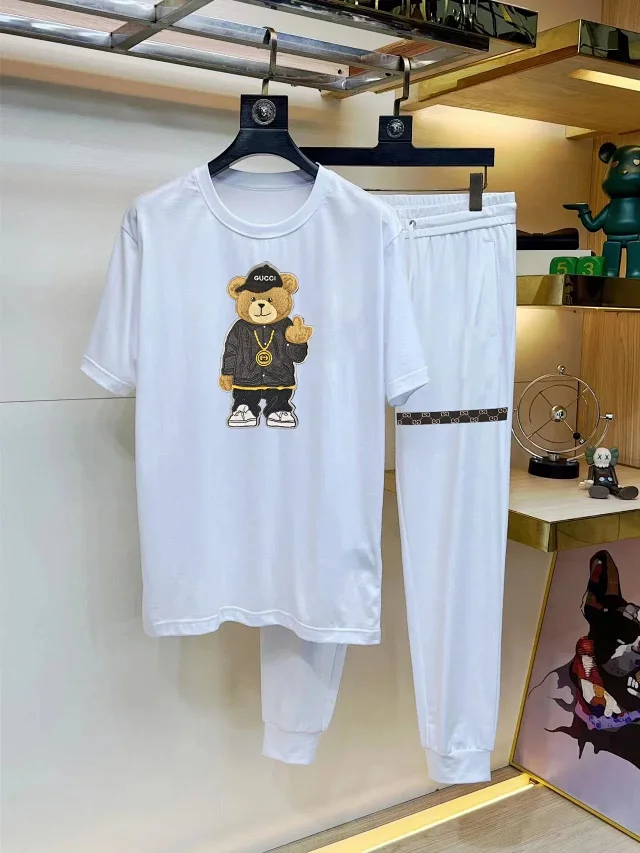 Gucci Matching Sets T-Shirt and Shorts Set product detail image 14