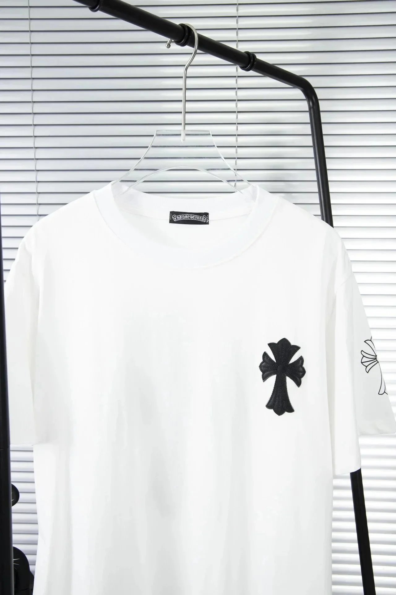 Chrome Hearts T-Shirts Short-sleeve graphic T-shirt with cross motifs — 22