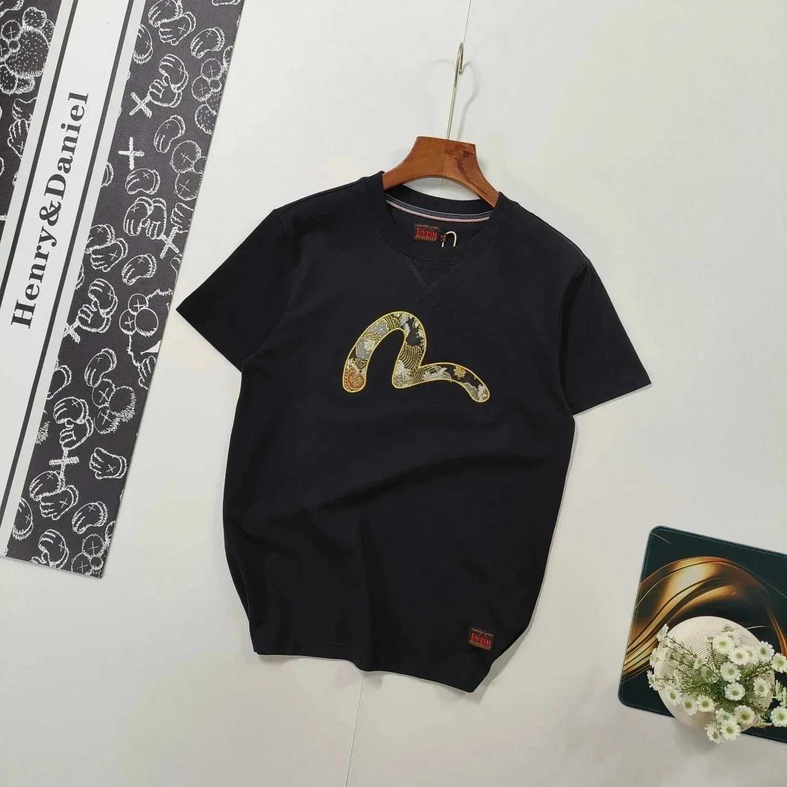 EVISU T-Shirts Short-Sleeve Logo Graphic T-Shirt image 9