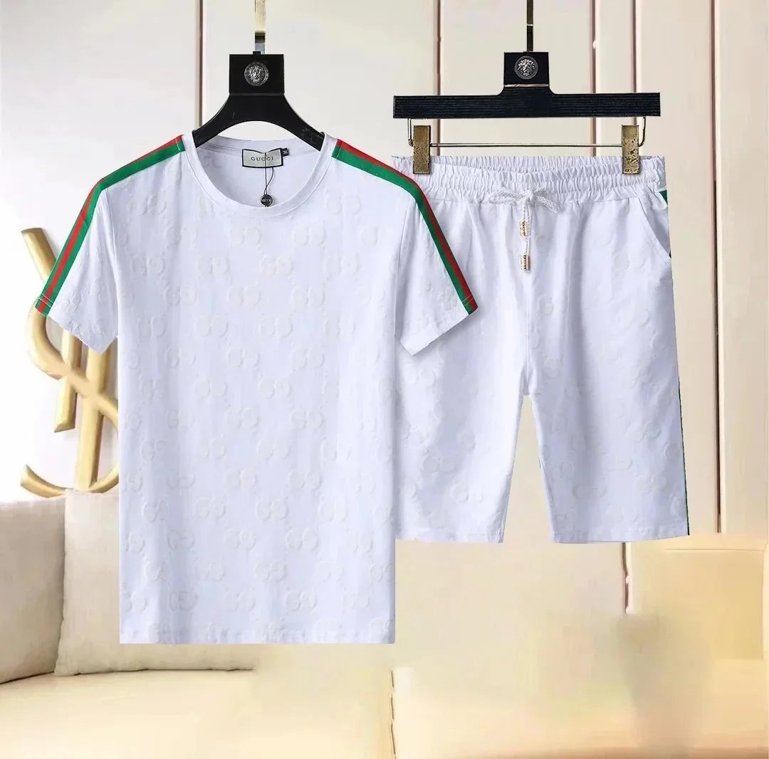 Gucci Matching Sets T-Shirt and Shorts Set — 4