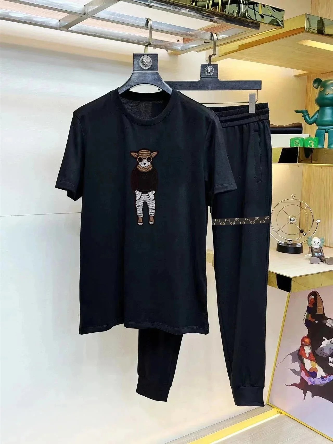 Gucci Matching Sets T-Shirt and Shorts Set — 16