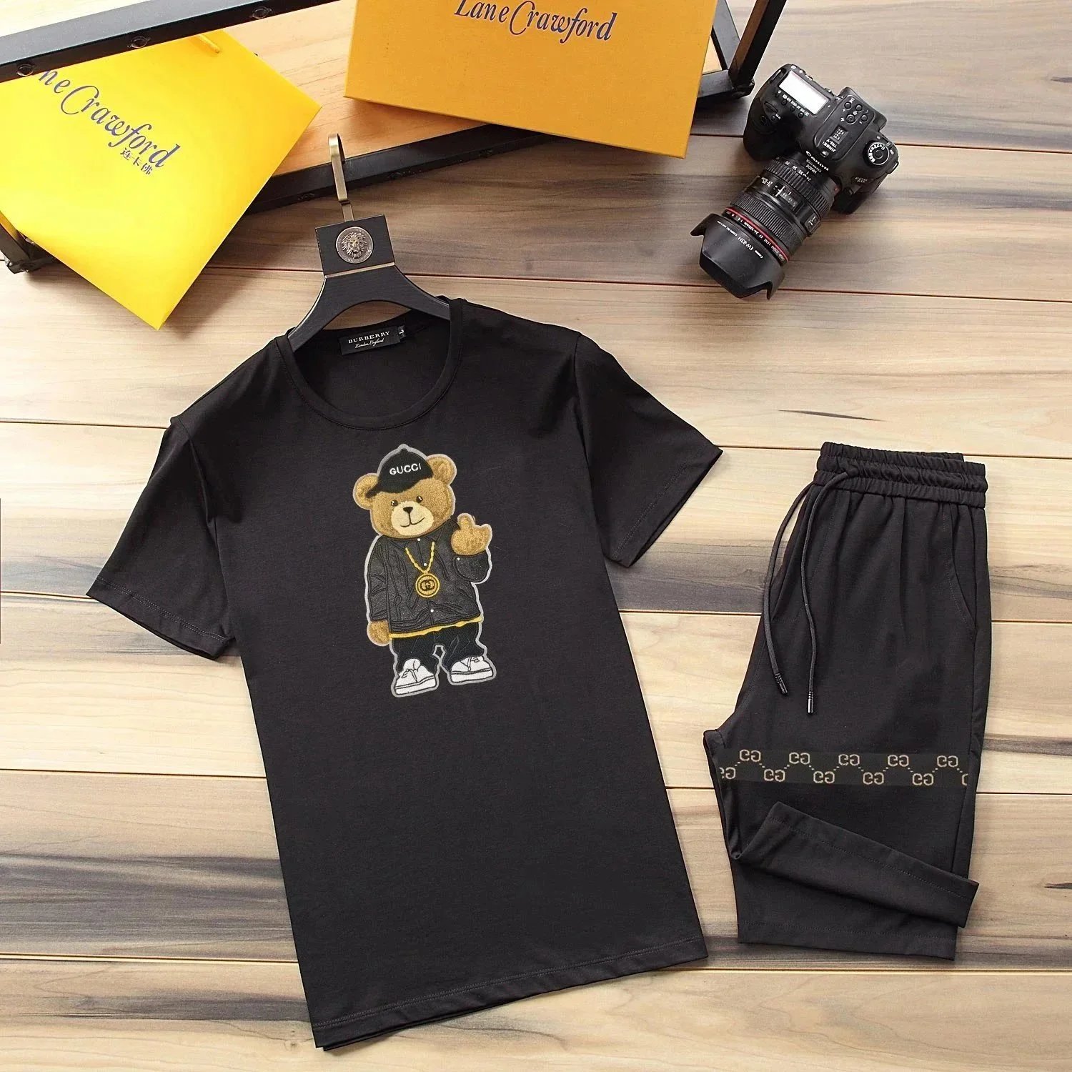Gucci Matching Sets T-Shirt and Shorts Set — 21