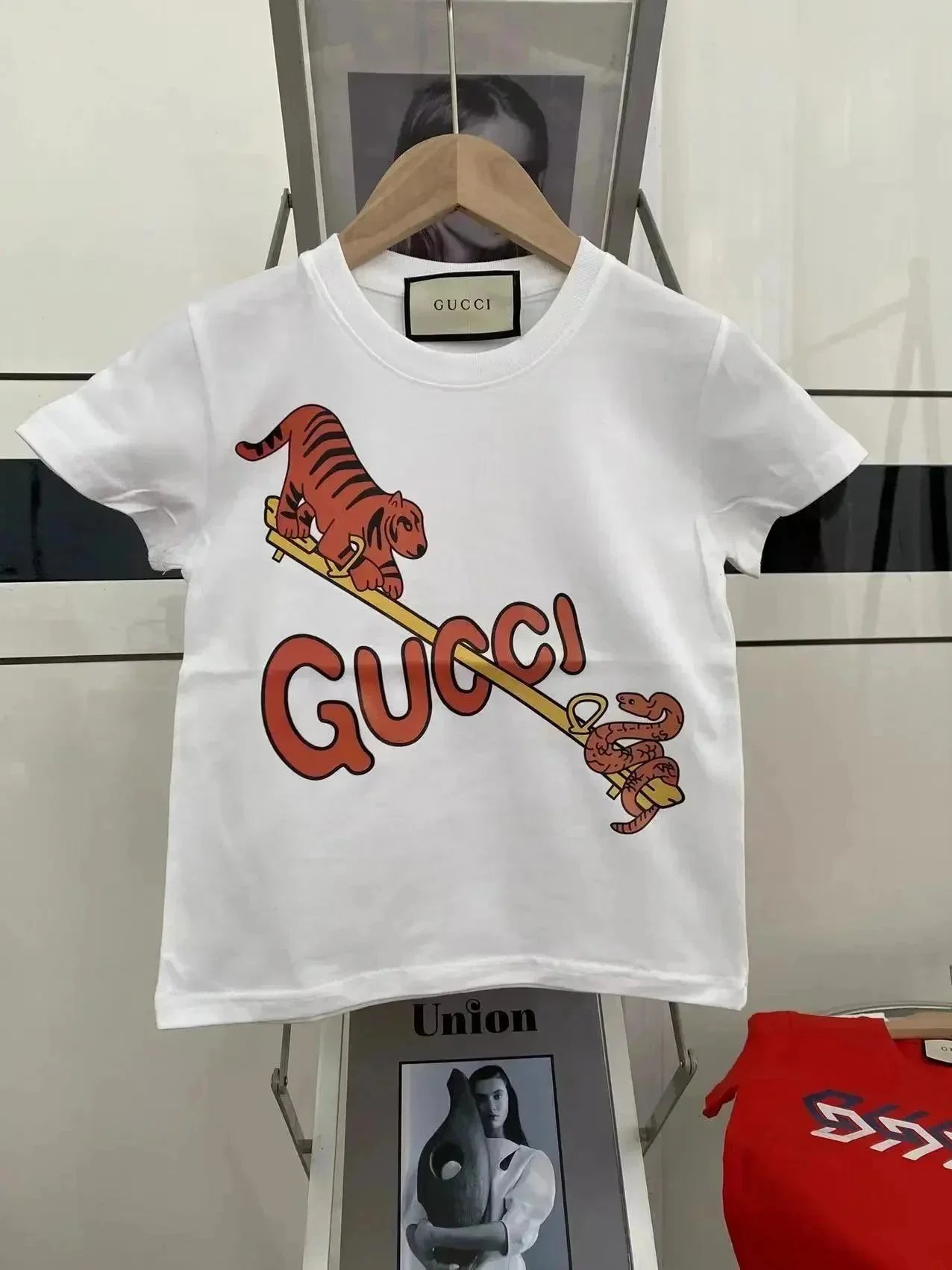 Gucci T-Shirts Graphic Print Short-Sleeve T-Shirt — 6