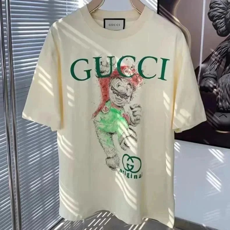 Gucci T-Shirts Graphic Print Short-Sleeve T-Shirt — 25