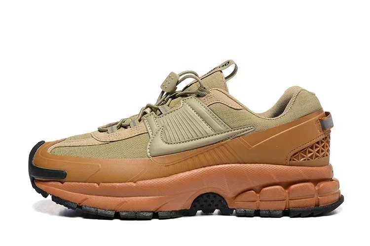 Nike Sneakers Toggle-Lace Chunky — Khaki