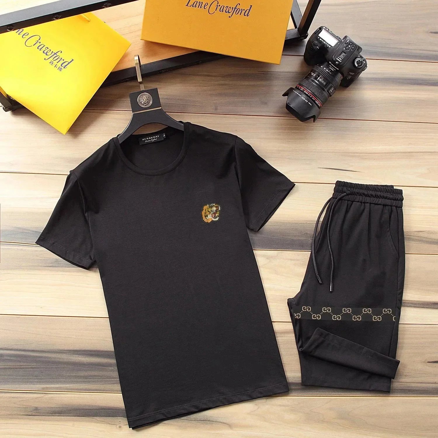 Gucci Matching Sets T-Shirt and Shorts Set — 25